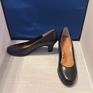 Ross Hommerson‎ Elegant Black Women's Pumps